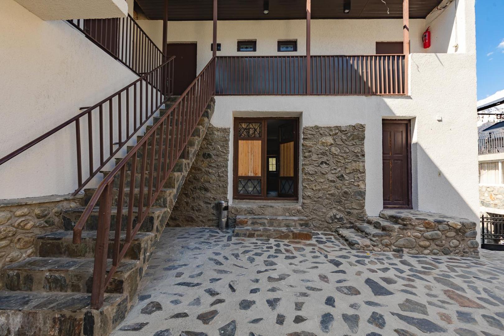 Guesthouse Of Manoni Ratiani Местія Екстер'єр фото